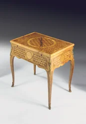 Tavolo da gioco con sabot del XIX secolo
