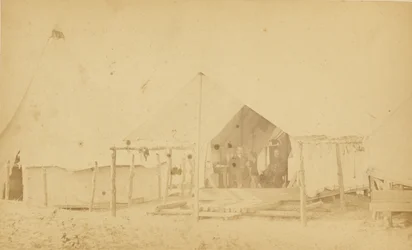 [Soldati in tenda]