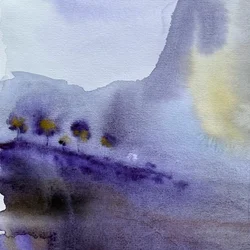 Paesaggio viola nebbioso