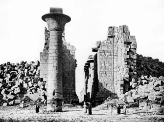 Colonna e rovine, Nubia, Egitto, 1887