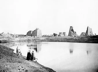 Lago Sacro e rovine del tempio, Karnak, Nubia, Egitto