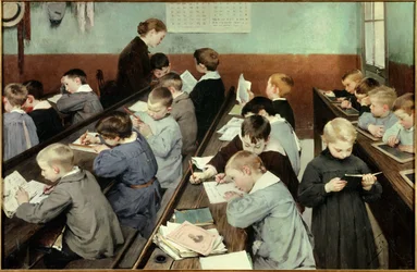 In classe, il lavoro dei piccoli. Ragazzi in grembiule studiano in aula, alcuni leggono, altri scrivono sul quaderno o sulle lavagne. Dipinto di Jean Henri Jules Dit Geo Geoffroy