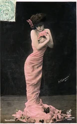 Ideale femminile intorno al 1900: giovane bellezza con silhouette molto sottile