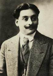 Ritratto di Andre Mouezy - Eon (foto)