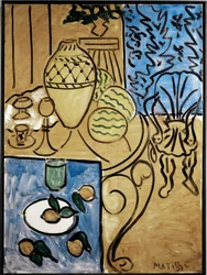 Interno, giallo e blu