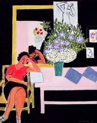Lettrice su sfondo nero