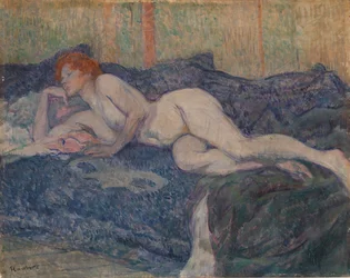 Nudo sdraiato su un divano