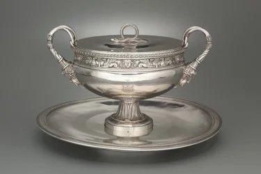Terrina coperta con vassoio, 1798-1809