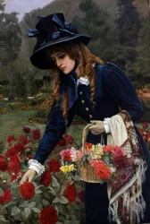 La ragazza dei fiori. Una giovane donna raccoglie fiori in un giardino e li mette in un cesto. Indossa un grande cappello, un abito di velluto blu e guanti. I capelli sono acconciati con riccioli all