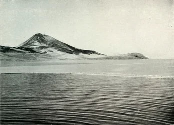 Hut Point e Observation Hill, c1910-1913, 1913
