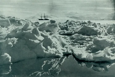 La Terra Nova nel McMurdo Sound, c1910-1913, 1913