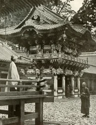 La porta Yomei a Nikko, 1910
