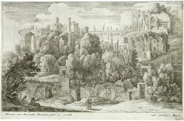 Rovine antiche di un anfiteatro