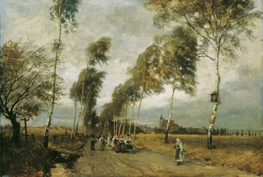 Strada di campagna con viale di betulle
