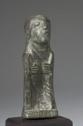 Figura incappucciata (bronzo)