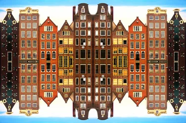 Amsterdam House Symmetry