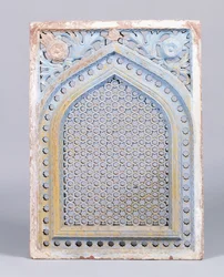 Un arco jali in arenaria rossa in una cornice, con un motivo stellare, XVIII secolo