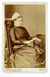 Miss Pringle, Matrona dell