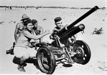 Anticarro italiano nel deserto libico. 1941