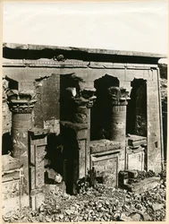 Pronao del Tempio di Mandulis, Kalabsha, Egitto, fotografia di Antonio Beato