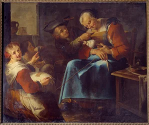 Un vecchio cineasta addormentato circondato da bambini