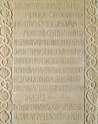 Archeologia del Medioevo. Arte barbarica della Lombardia: lapide della regina Ragnetrude, datata 740-750. Arte longobarda. Pavia, Museo Civico, Sezione Archeologica