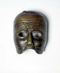 Maschera in bronzo della Commedia dell