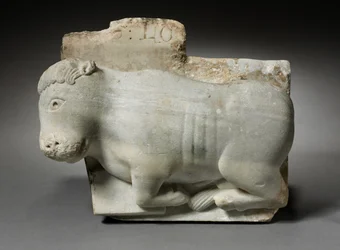Frammento di un capitello con il bue di San Luca, c.1175-1200