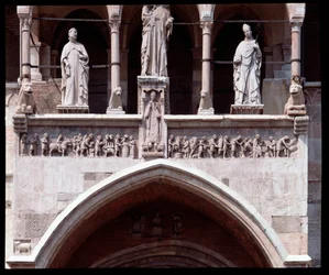 Fregio dei mesi dell