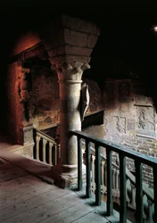Vista interna del castello dei Conti Guidi o Palazzo pretorio