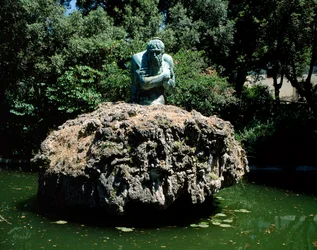 Statua dell’Appennino, giardino della Villa di Castello