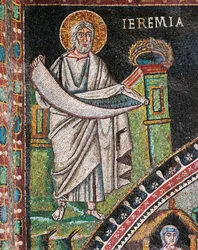 Profeta Geremia, mosaico, a sinistra della lunetta, parete nord del presbiterio, Basilica di San Vitale (Lista del Patrimonio Mondiale UNESCO)