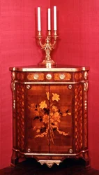 Credenza angolare, una di una coppia di J.F. Oeben, Parigi, c.1760-62
