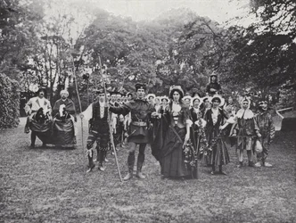 Il corteo di Sherborne, ballerini di Morris nel bosco
