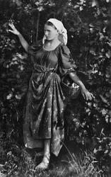 Una ragazza contadina russa, 1912