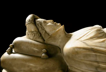 Monumento a Ilaria del Carretto (dettaglio)