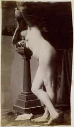 Studio di un modello femminile nudo, visto di fronte, nello studio di Jacques de Lalaing, studio preliminare per fontana circolare