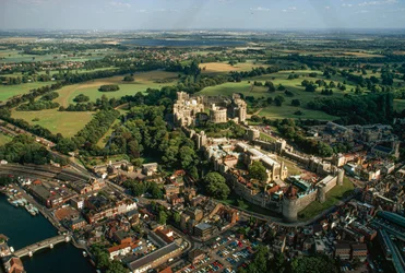Generazioni di monarchi hanno aggiunto al Castello di Windsor. Castello di Windsor, Windsor, Ber...