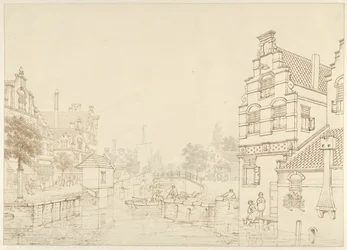 Un canale in una città