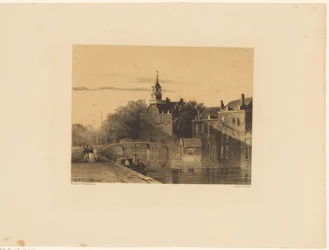 Veduta urbana con canale