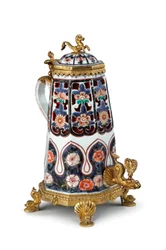 Una rara caffettiera Imari elegantemente montata e coperchio