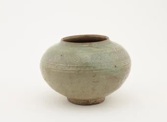 Vaso con decorazione a stampo e intarsio, 1610-1630