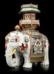Elefante in stile Kakiemon