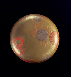 Coperchio di una scatola (lacca dorata)