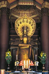 Statua di Buddha nel Tempio Shitennojiji, Kansai, Osaka, Giappone, VI secolo