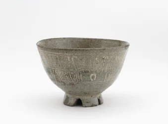 Ciotola da tè in stile mishima, prefettura di Saga, periodo Edo, inizio XVII secolo