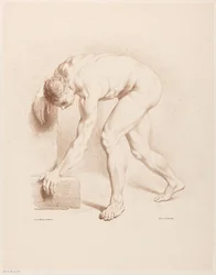 Uomo nudo piegato