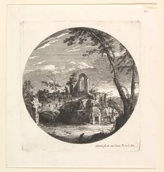 Le rovine sullo sfondo