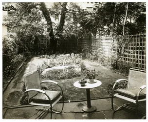 Giardino della signora W H Wells 265 W 11th, Greenwich Village, New York, USA, c.1936-37