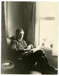 Llewelyn Powys, c.1905-40